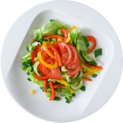 Salată de roșii și castraveți
